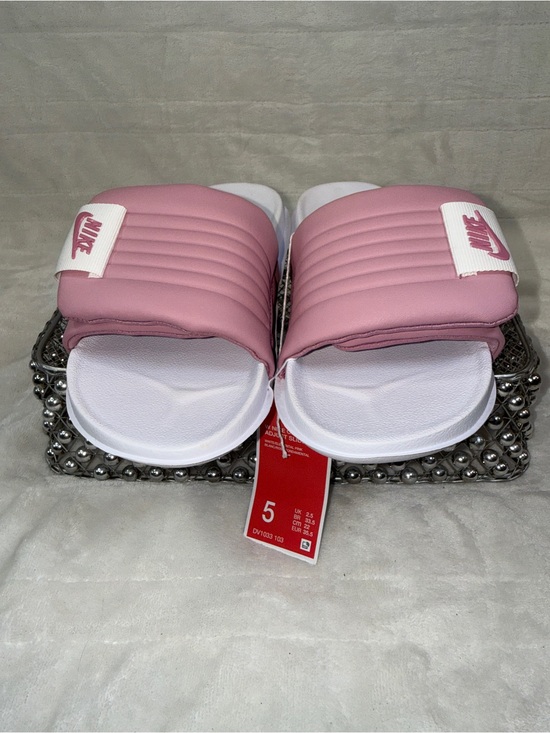 Nike Other - 🌸💗 Nike Offcourt Slide Pink Youth 3.5Y/Women’s 5 DV1033-103 NWT🎀